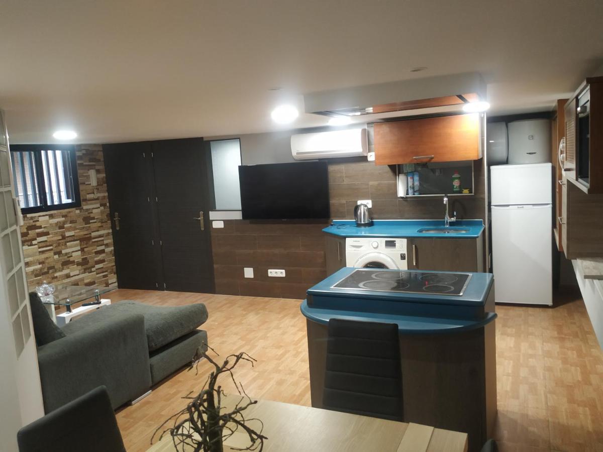 Apartamentos Deluxe Barajas 马德里 外观 照片