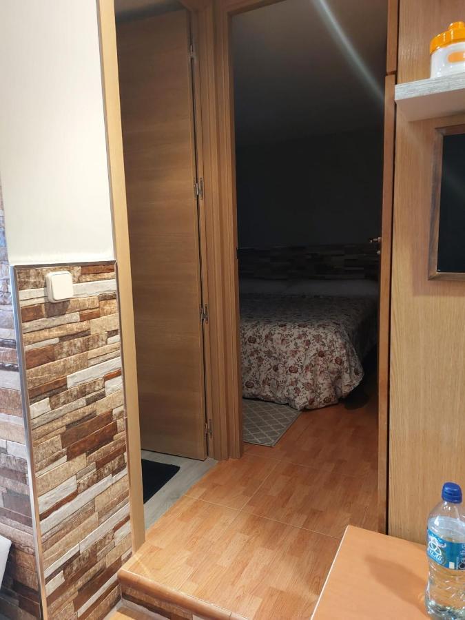 Apartamentos Deluxe Barajas 马德里 外观 照片