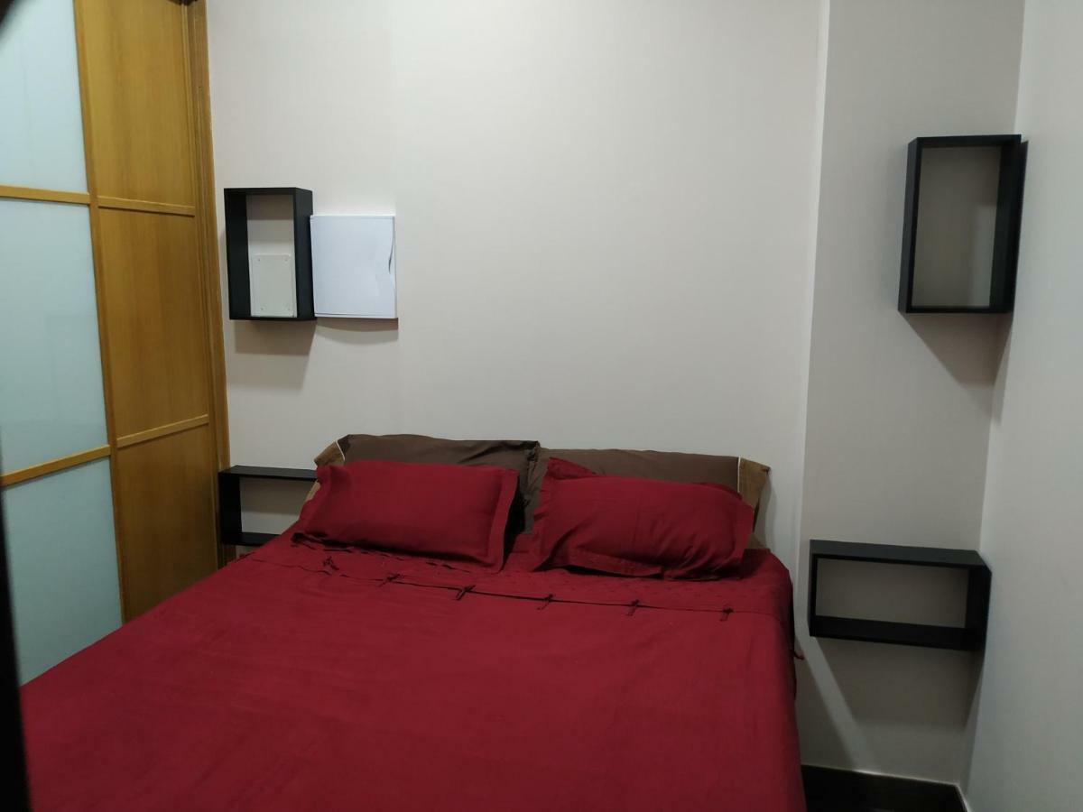 Apartamentos Deluxe Barajas 马德里 外观 照片